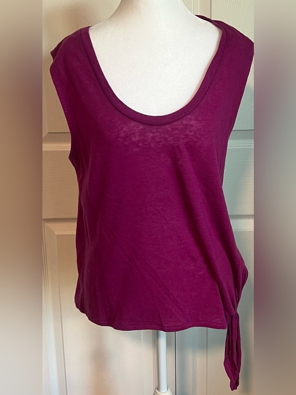 GAP Sleeveless Linen-Blend Tank in Fuchsia Pink
